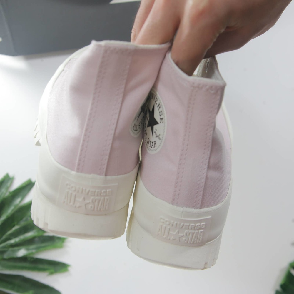 Converse High Top Lugged 2.0 Platform a02424c White Pink Women's Sneakers - Picture 3 of 7